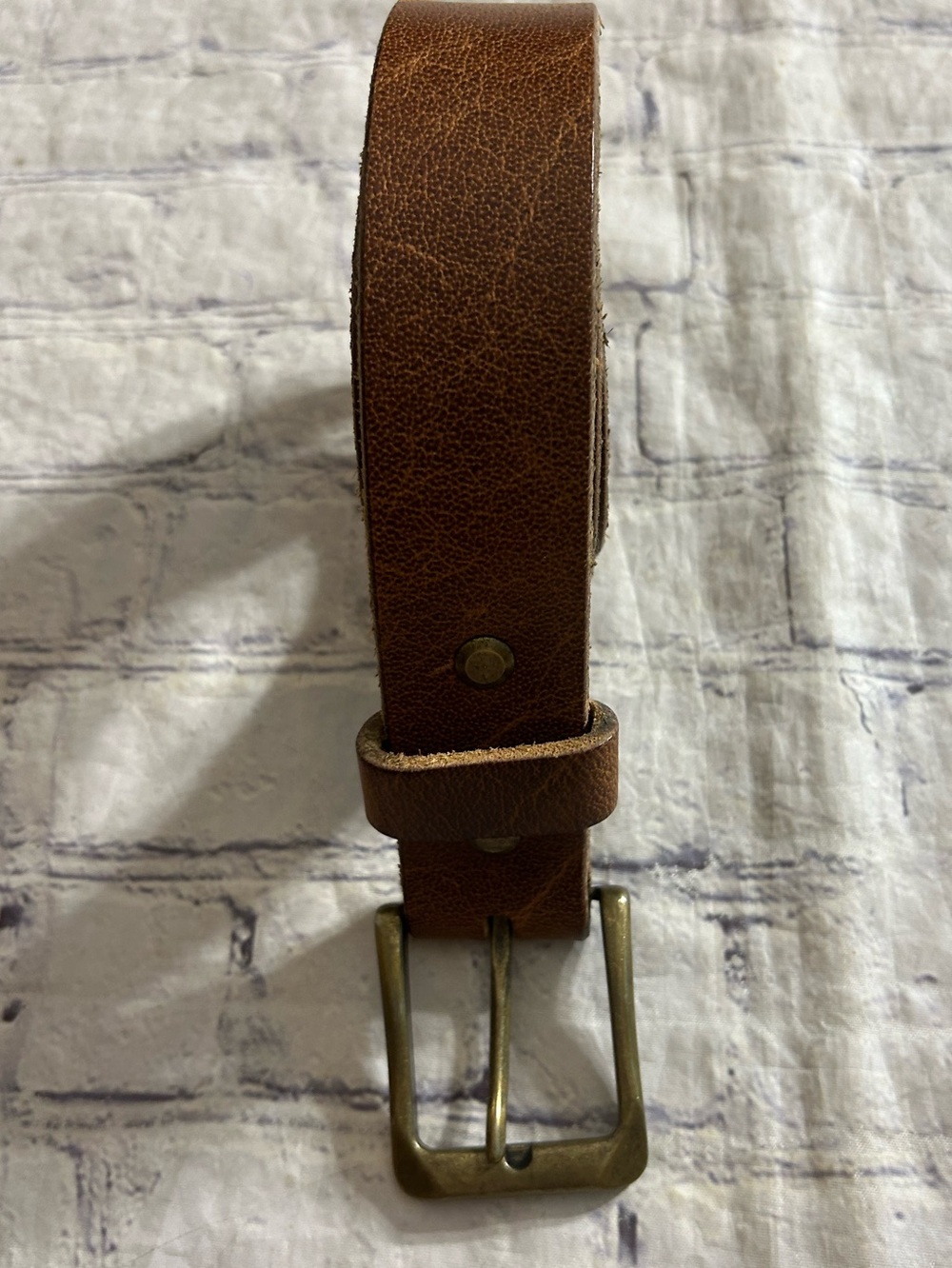 MCTROY HANDCRAFTED LEATHER GOODS BROWN RUGGED BRASS TONE BUCKLE SIZE 42